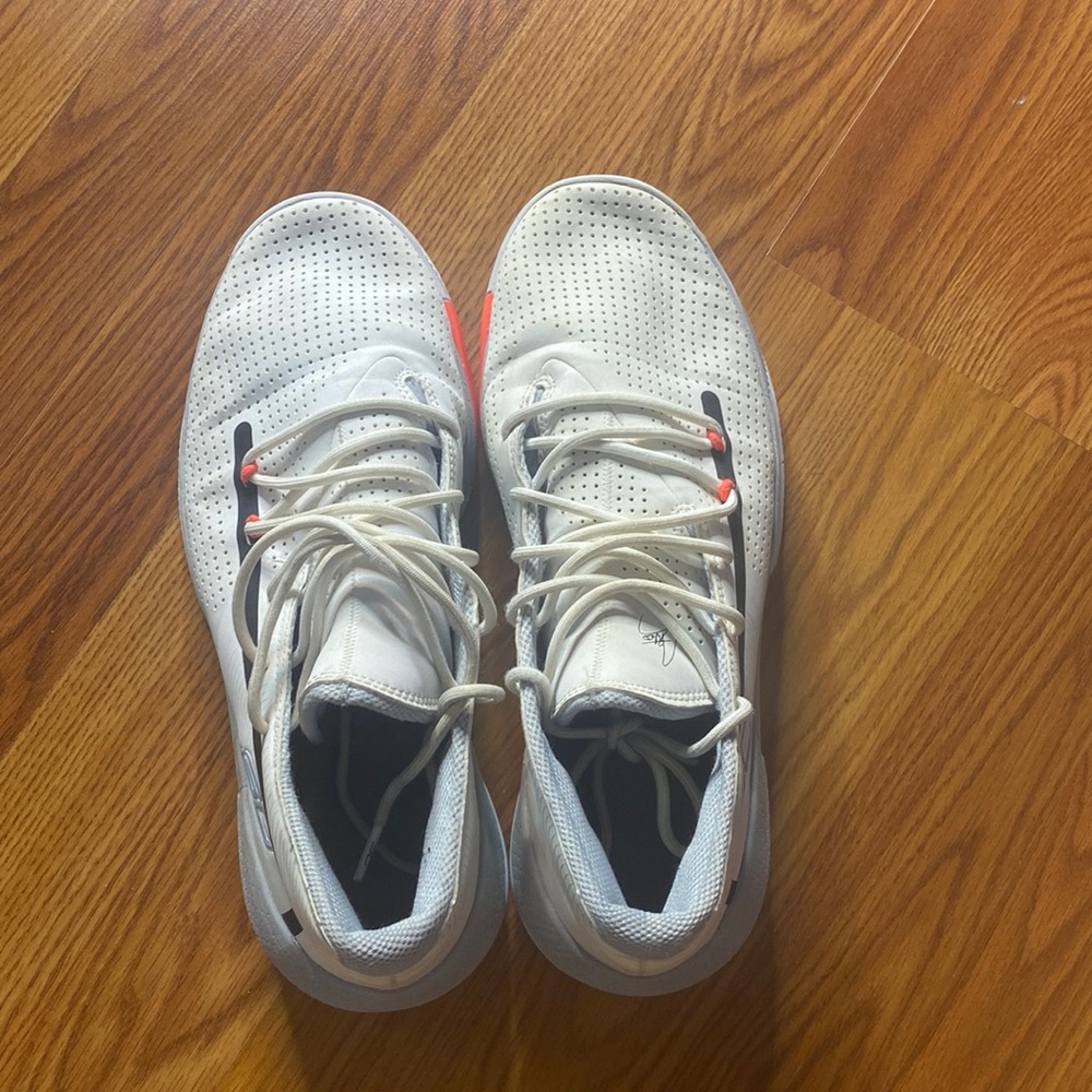 Steph Curry basketball shoes